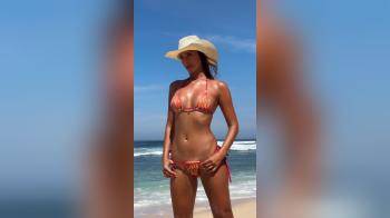 video of hot body tiny bikini