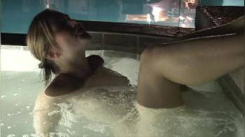 video of Hot girl gets off in the hot tub